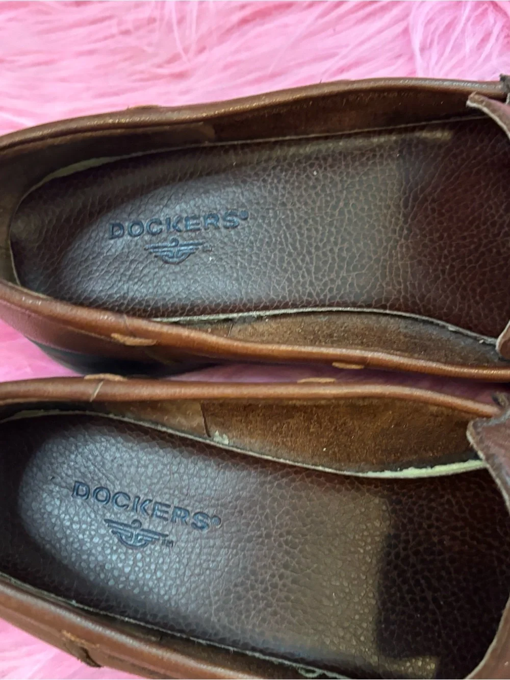 Dockers Brown Leather Slip-On Loafers Women’s size 6